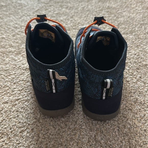 Keen Howser 2 Chukka boot youth size 5 - Picture 3 of 4